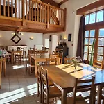 بيت ريفي L'auberge De La Source *