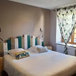 L'auberge De La Source * La Valla-sur-Rochefort