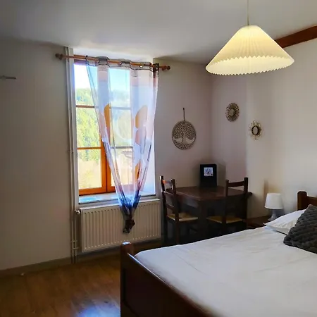 L'auberge De La Source Zajazd *