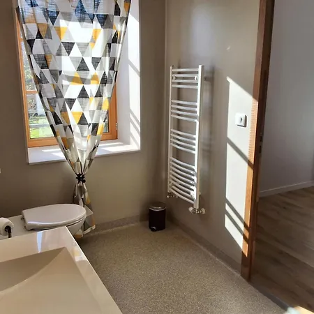 L'auberge De La Source بيت ريفي *