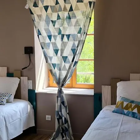 Mini-hôtel L'auberge De La Source La Valla-sur-Rochefort
