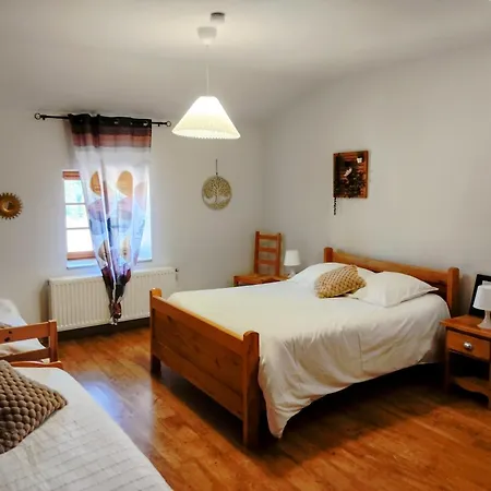 L'auberge De La Source Πανδοχείο *
