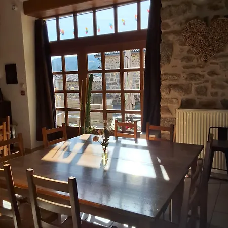 L'auberge De La Source * La Valla-sur-Rochefort