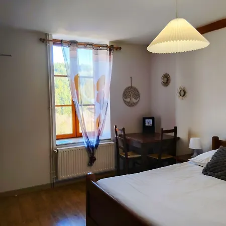 L'auberge De La Source Zajazd *