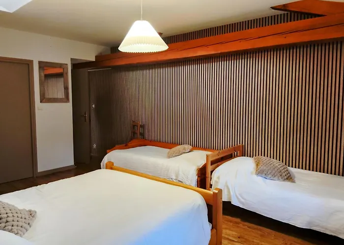 Inn L'auberge De La Source La Valla-sur-Rochefort